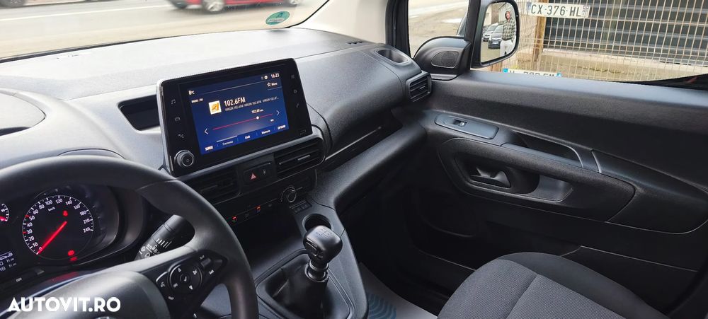 Opel Combo 1.5 D Start/Stop - 11