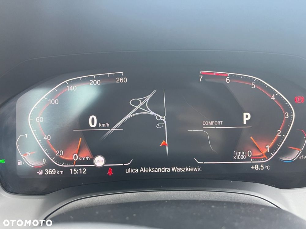 BMW Seria 3 330i - 10