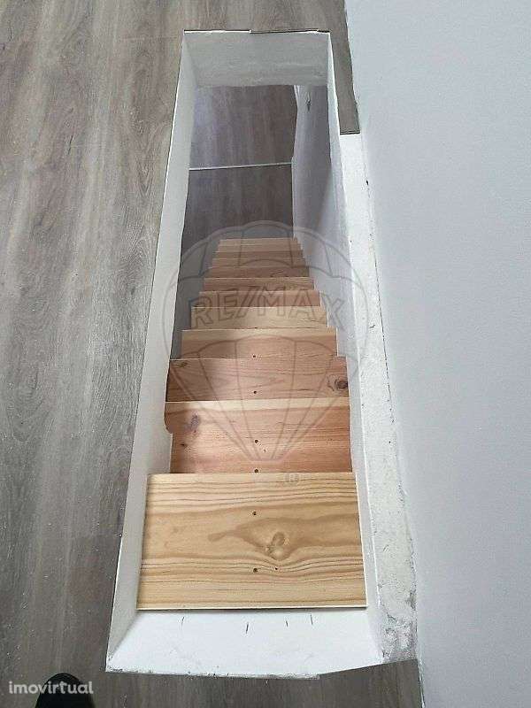 Moradia T1 para venda - Grande imagem: 5/7