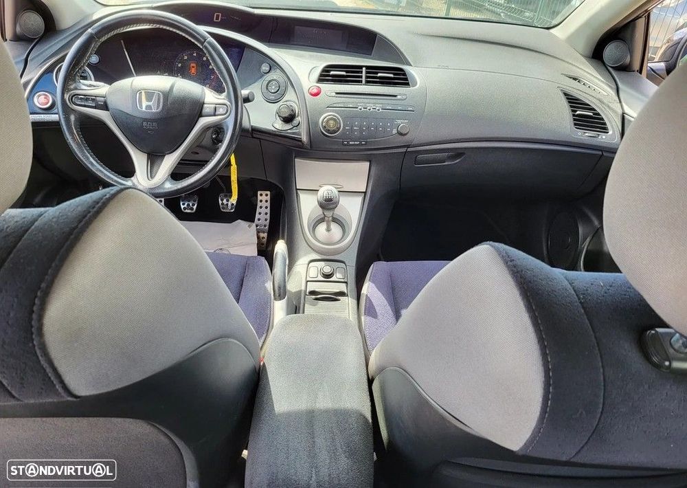 Honda Civic 1.4 Comfort - 6