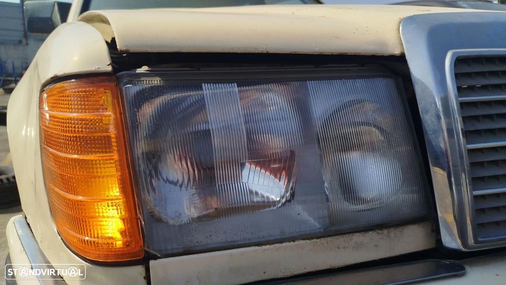 Ótica / farol direita MERCEDES-BENZ Classe E (W124) - 1