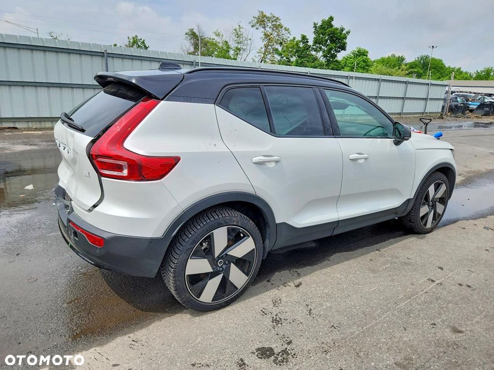 Volvo XC 40 - 4