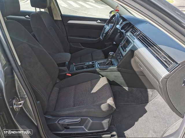 VW Passat Variant 2.0 TDi DSG (BlueMotion ) Comfortline - 26