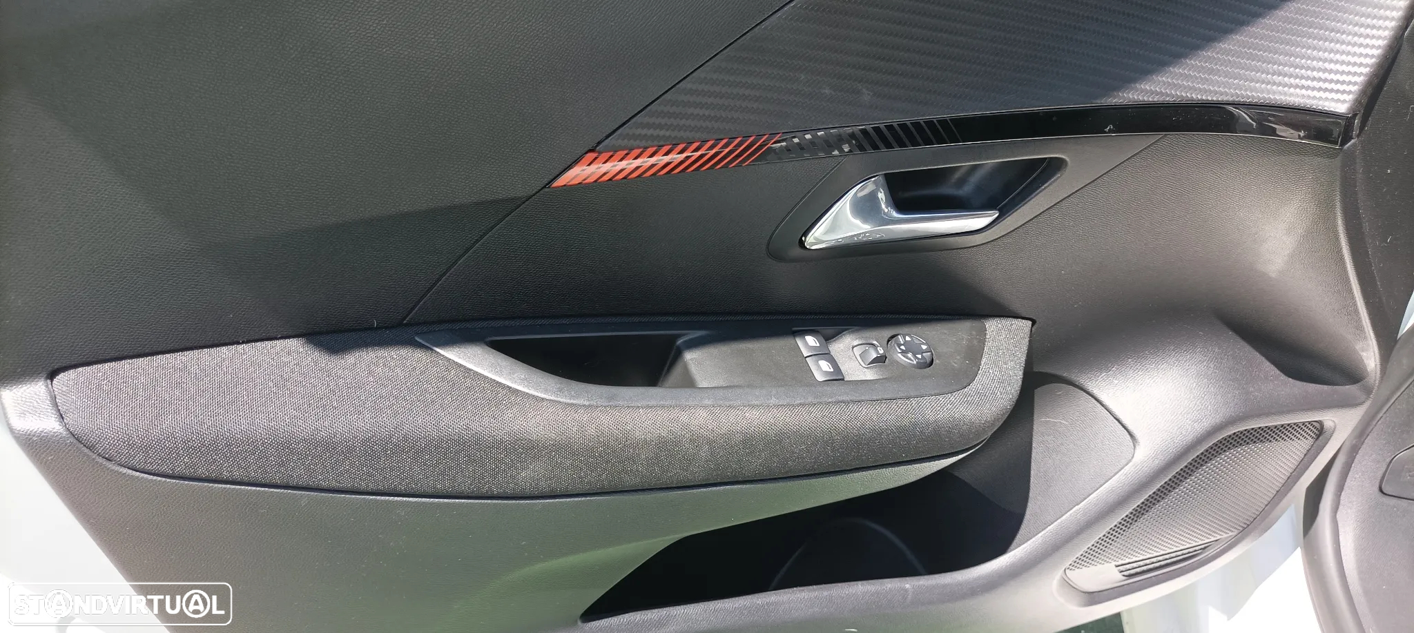 Peugeot e-208 50 kWh Active Pack - 14