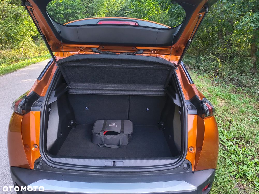 Peugeot 2008 136 Style - 22