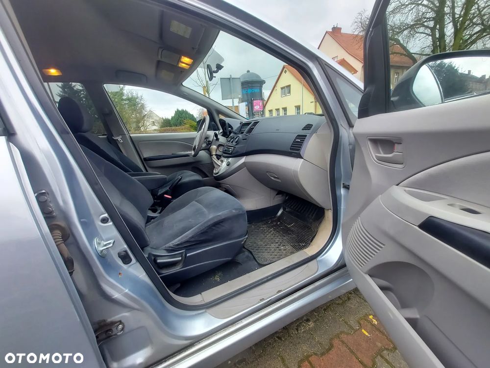 Mitsubishi Grandis 2.4 Intense - 12