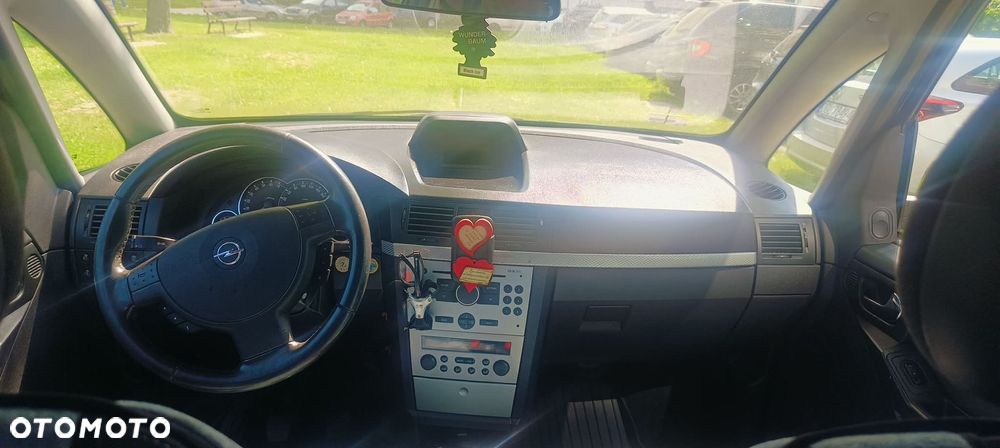 Opel Meriva - 10