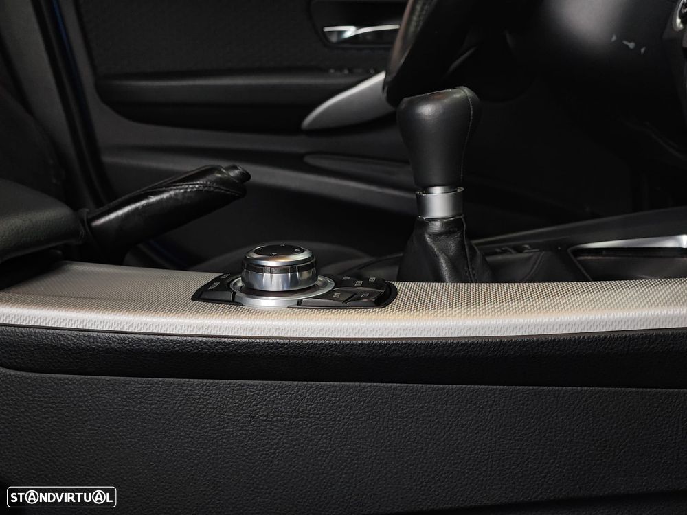 BMW 320 d Pack M Shadow - 38