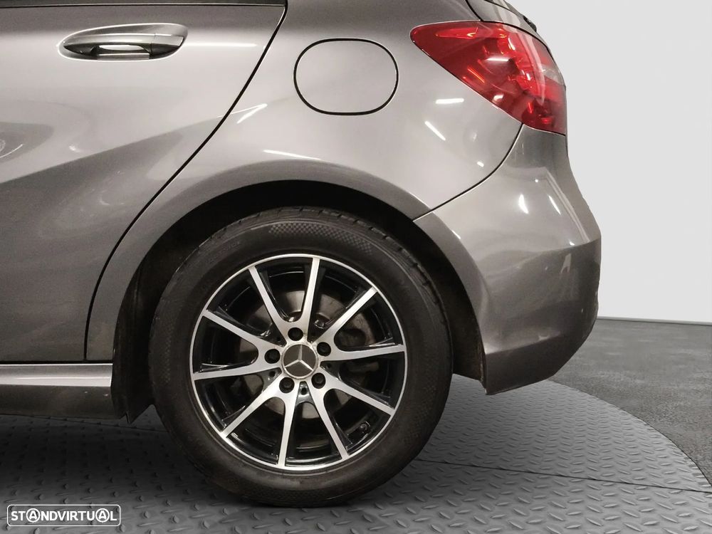 Mercedes-Benz A 180 CDI (BlueEFFICIENCY) Urban - 30