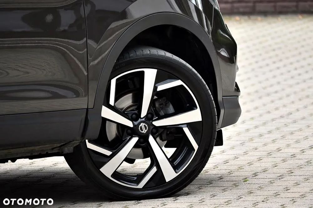 Nissan Qashqai 1.2 DIG-T Xtronic TEKNA+ - 19