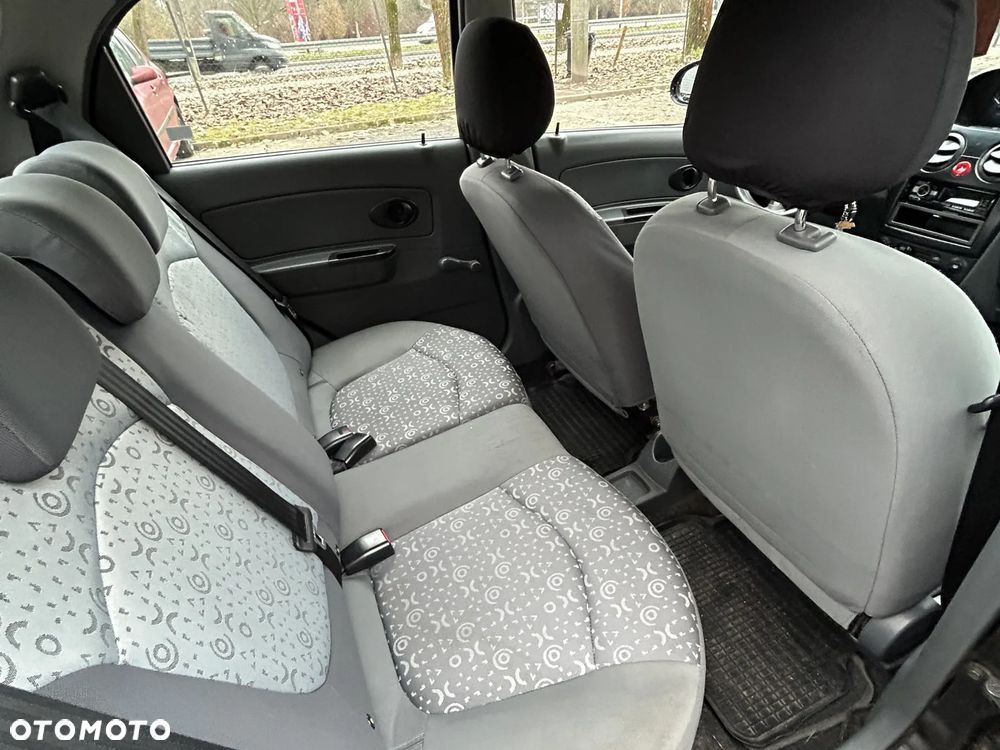 Chevrolet Matiz - 14