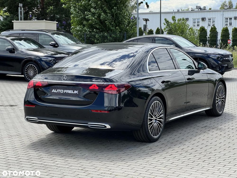 Mercedes-Benz Klasa E 220 d mHEV 4-Matic Exclusive 9G-Tronic - 10