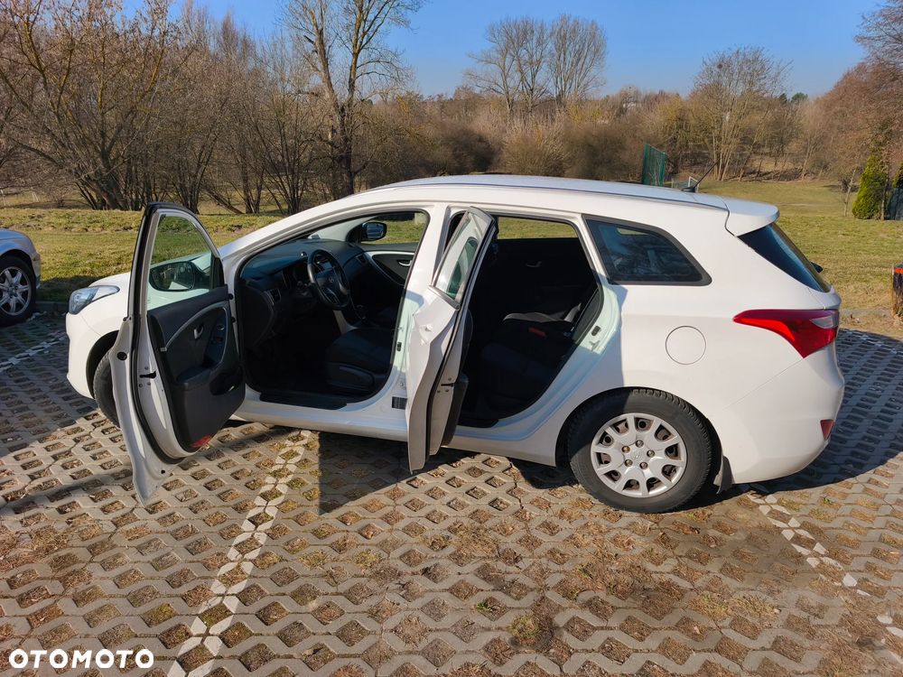 Hyundai i30 1.4 Classic + - 3