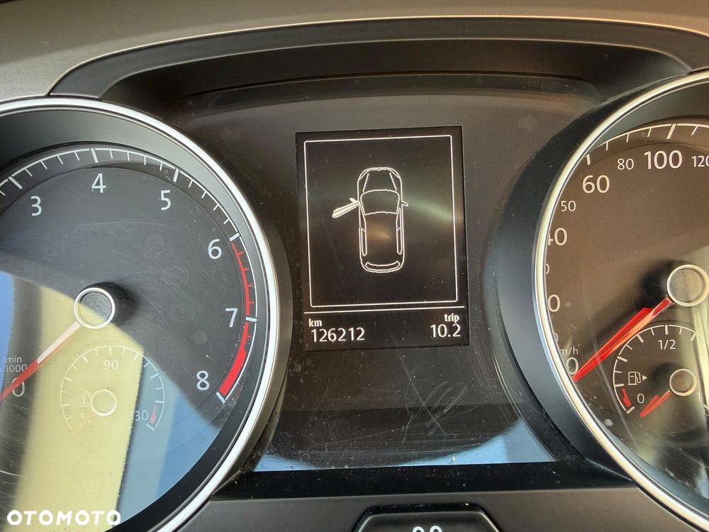 Volkswagen Golf - 17