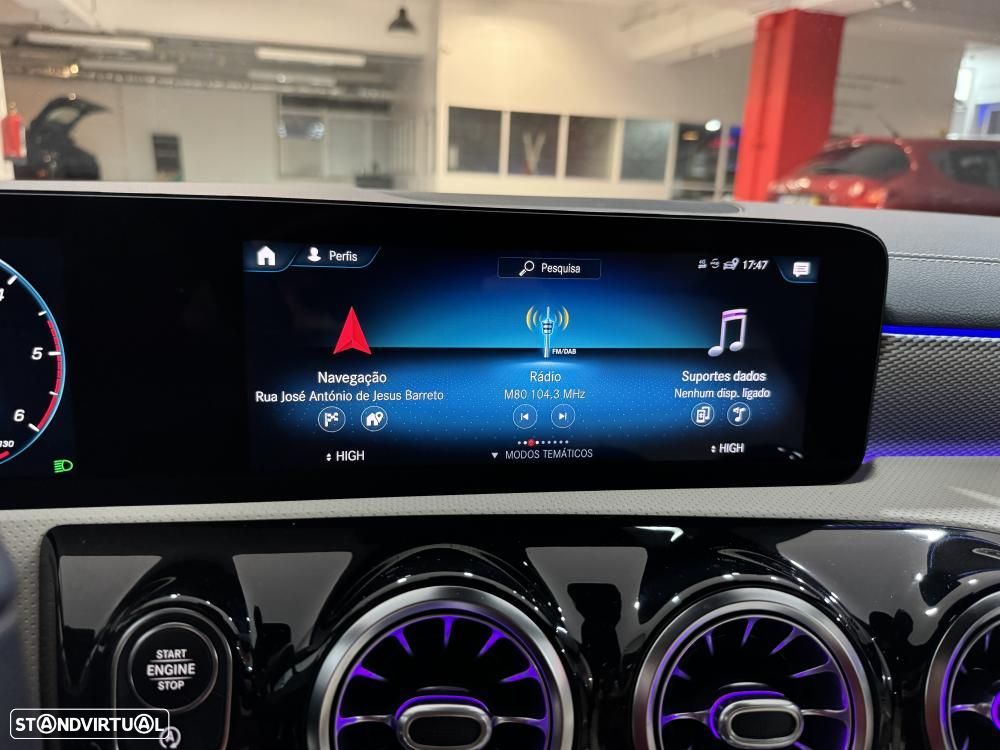 Mercedes-Benz CLA 180 d Shooting Brake Business Solutions - 38