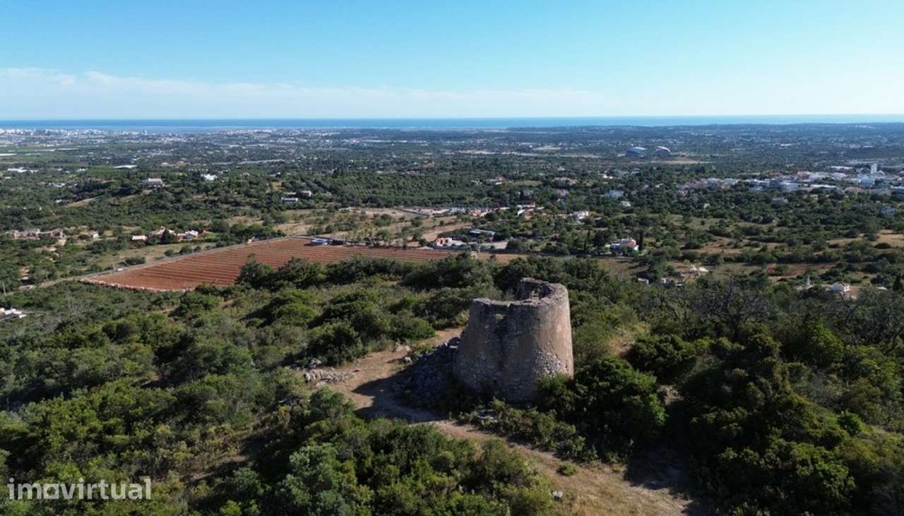 Amplo terreno com vista mar, à venda em Santa Bárbara de Nexe, Algar - Grande imagem: 4/17