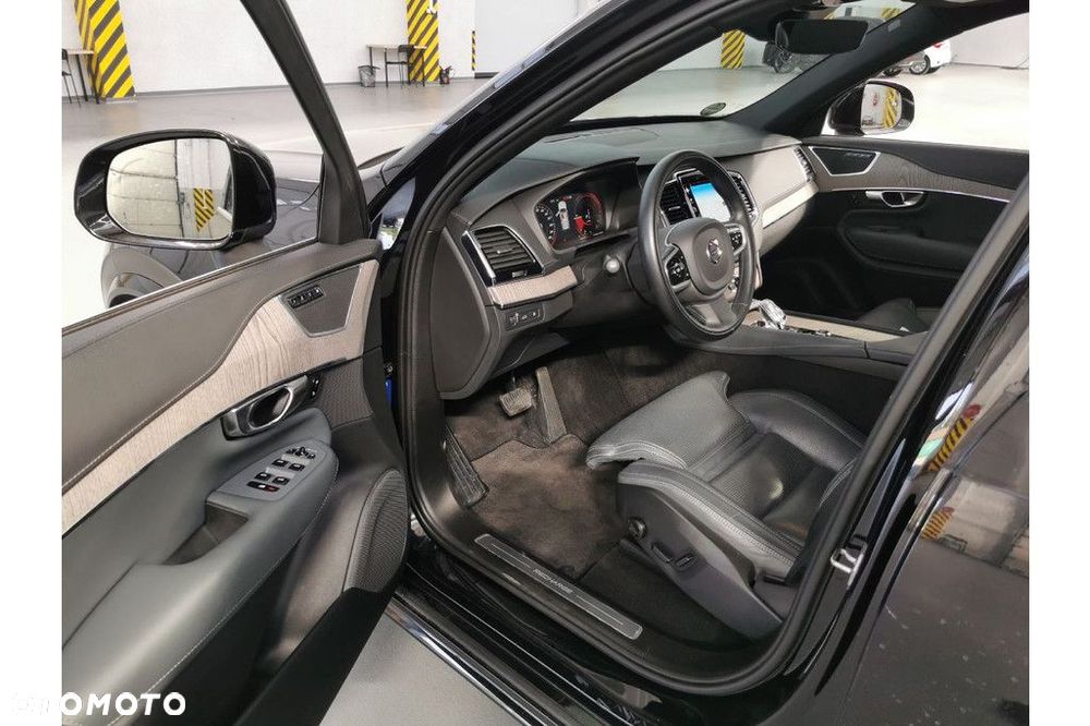Volvo XC 90 - 6
