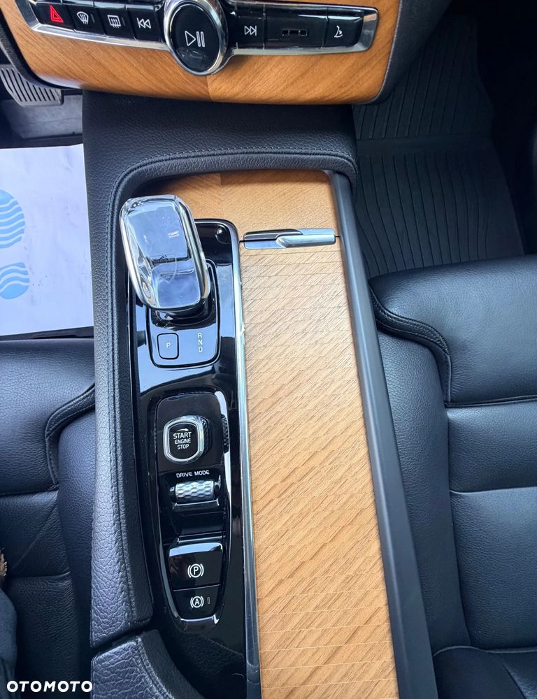 Volvo XC 90 B5 D AWD Geartronic Inscription - 22