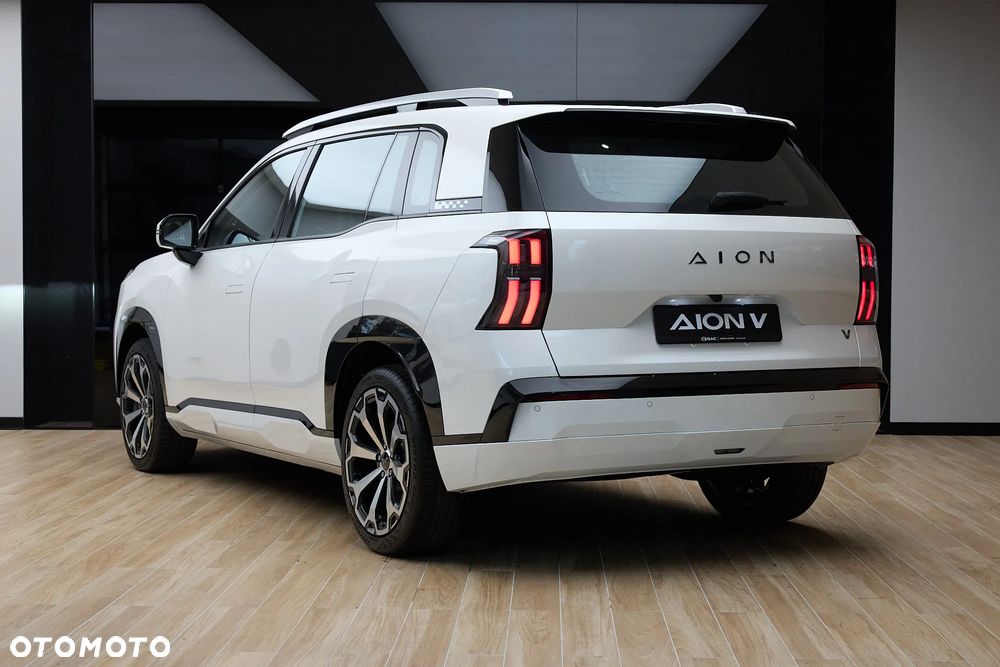 GAC AION V - 5