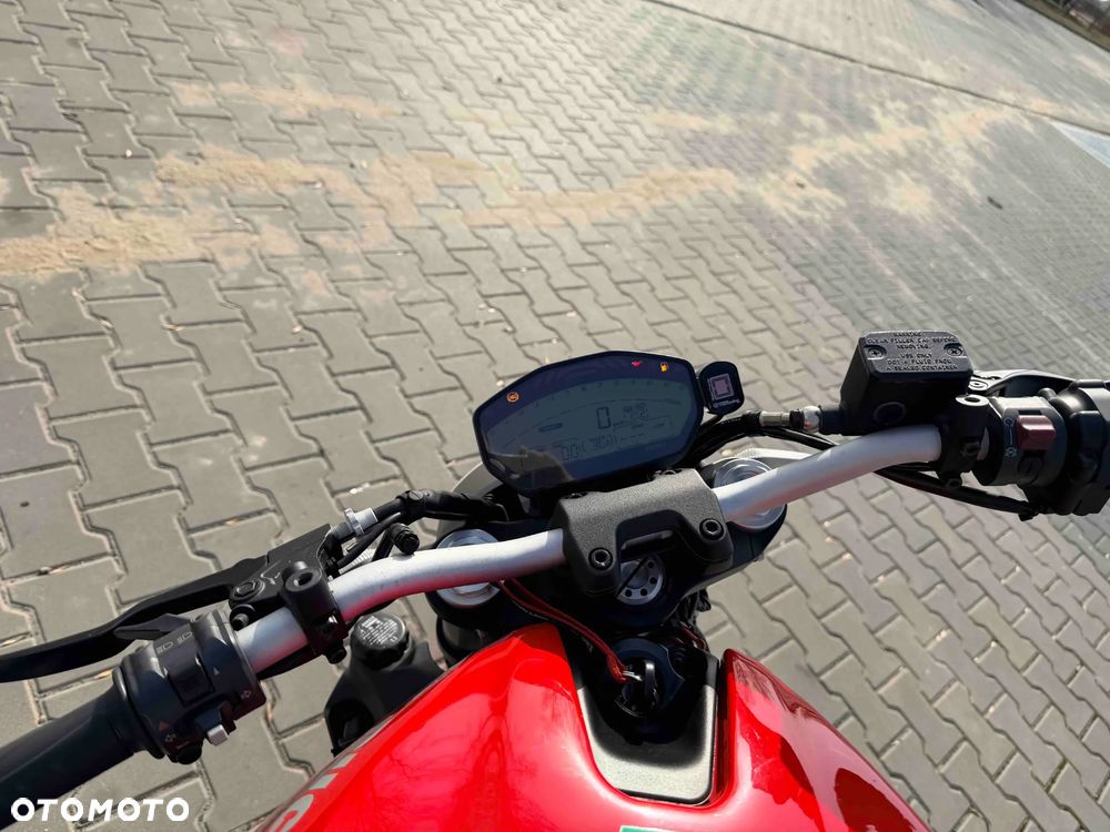 Ducati Monster - 5