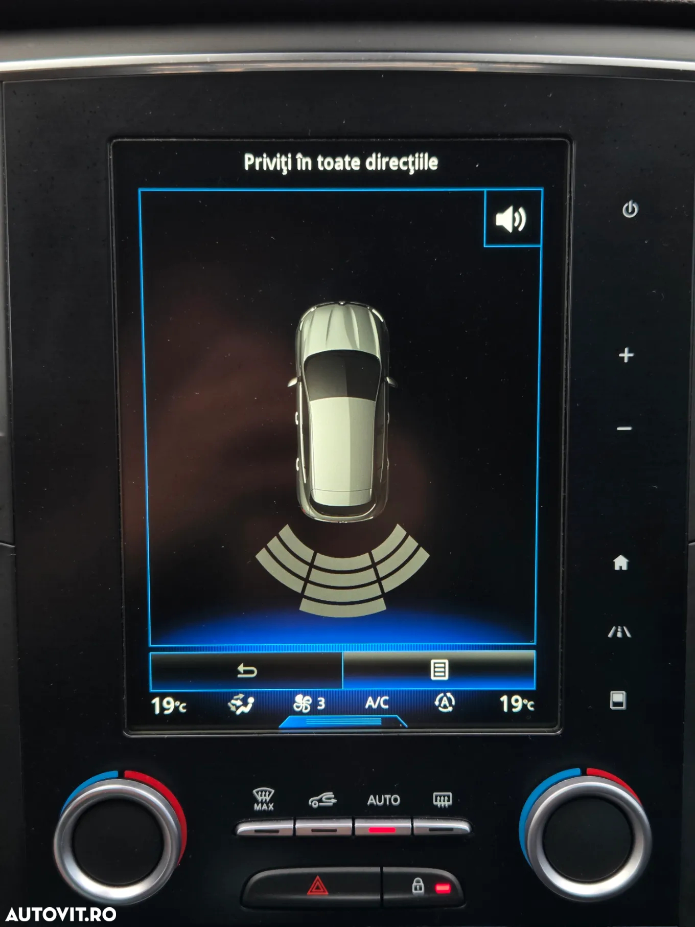 Renault Megane ENERGY TCe Zen - 34
