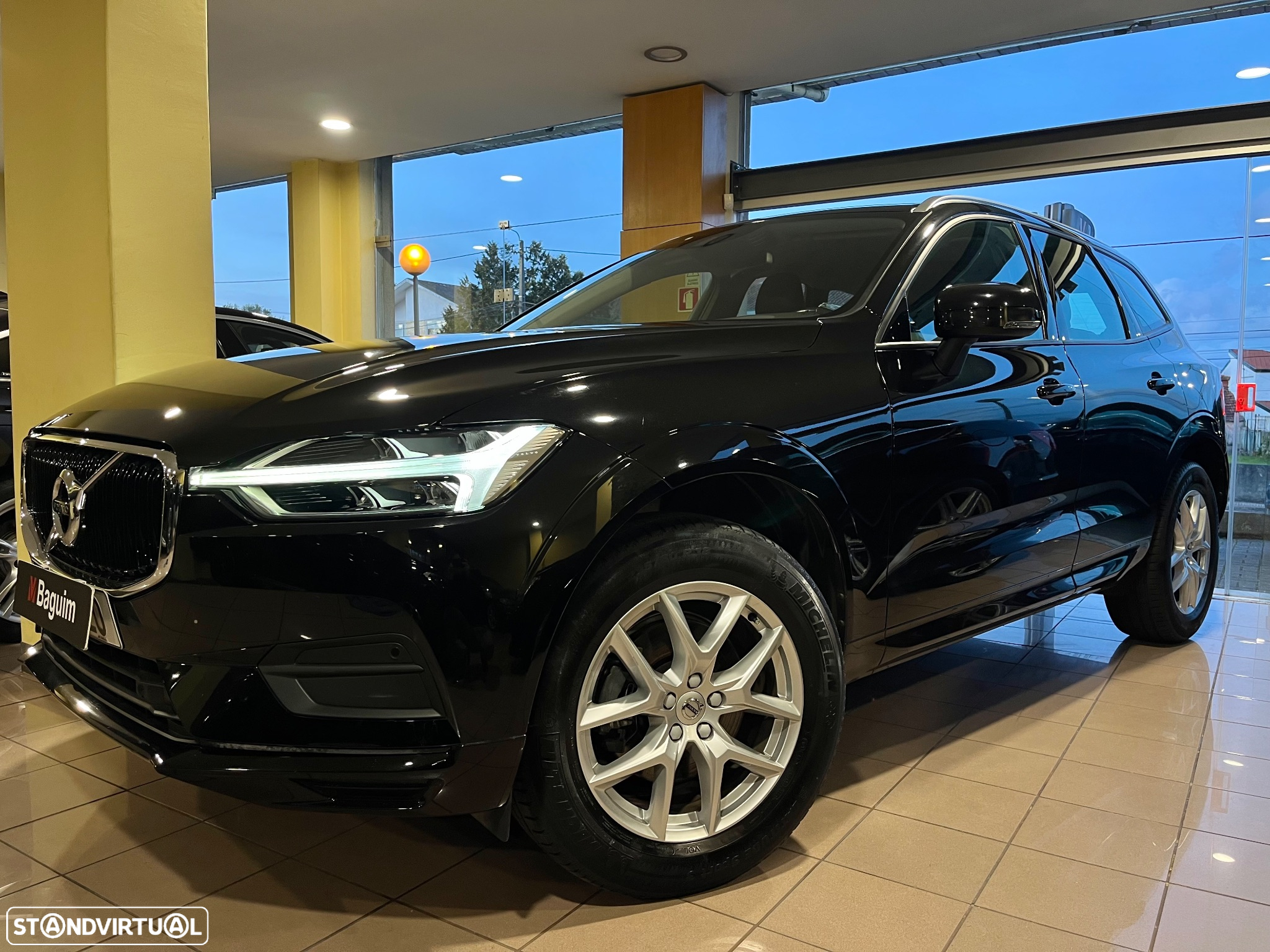 Volvo XC 60 2.0 D4 Momentum AWD Geartronic - 25
