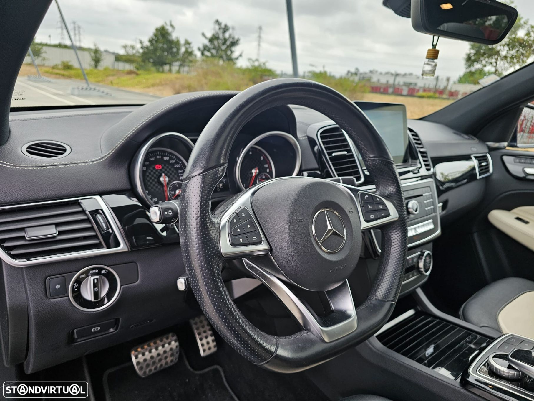 Mercedes-Benz GLE 350 - 17