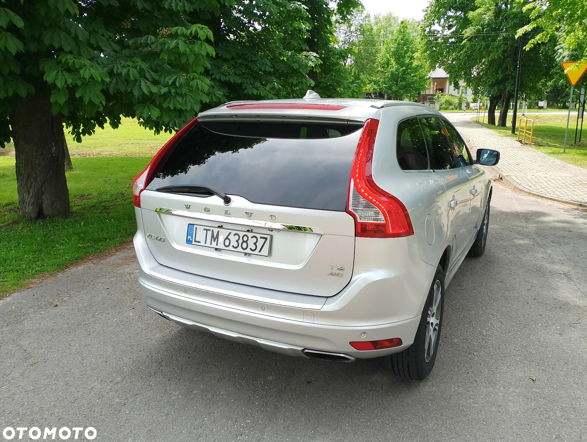 Volvo XC 60 T6 AWD Momentum - 5