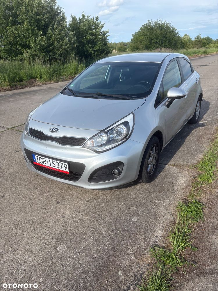 Kia Rio - 6