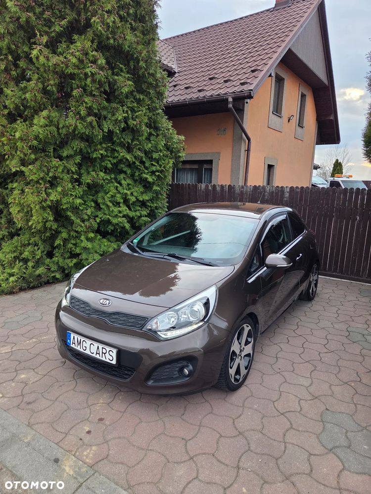 Kia Rio 1.2 XL - 1