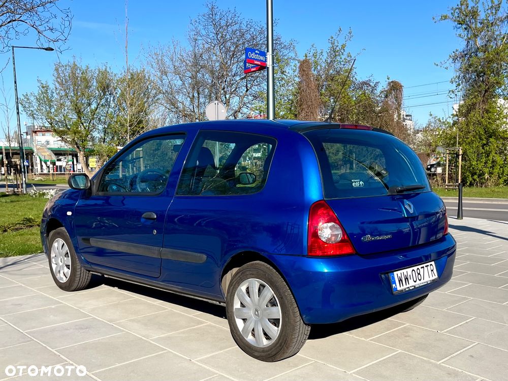 Renault Clio - 14