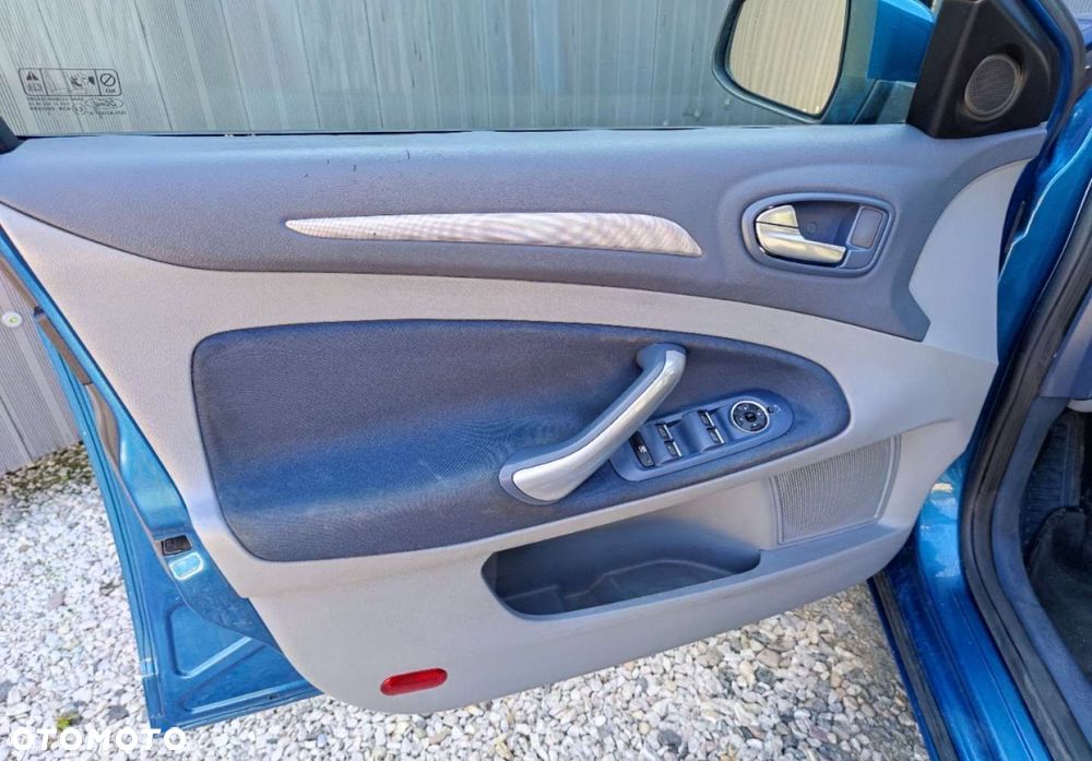 Ford Mondeo - 15