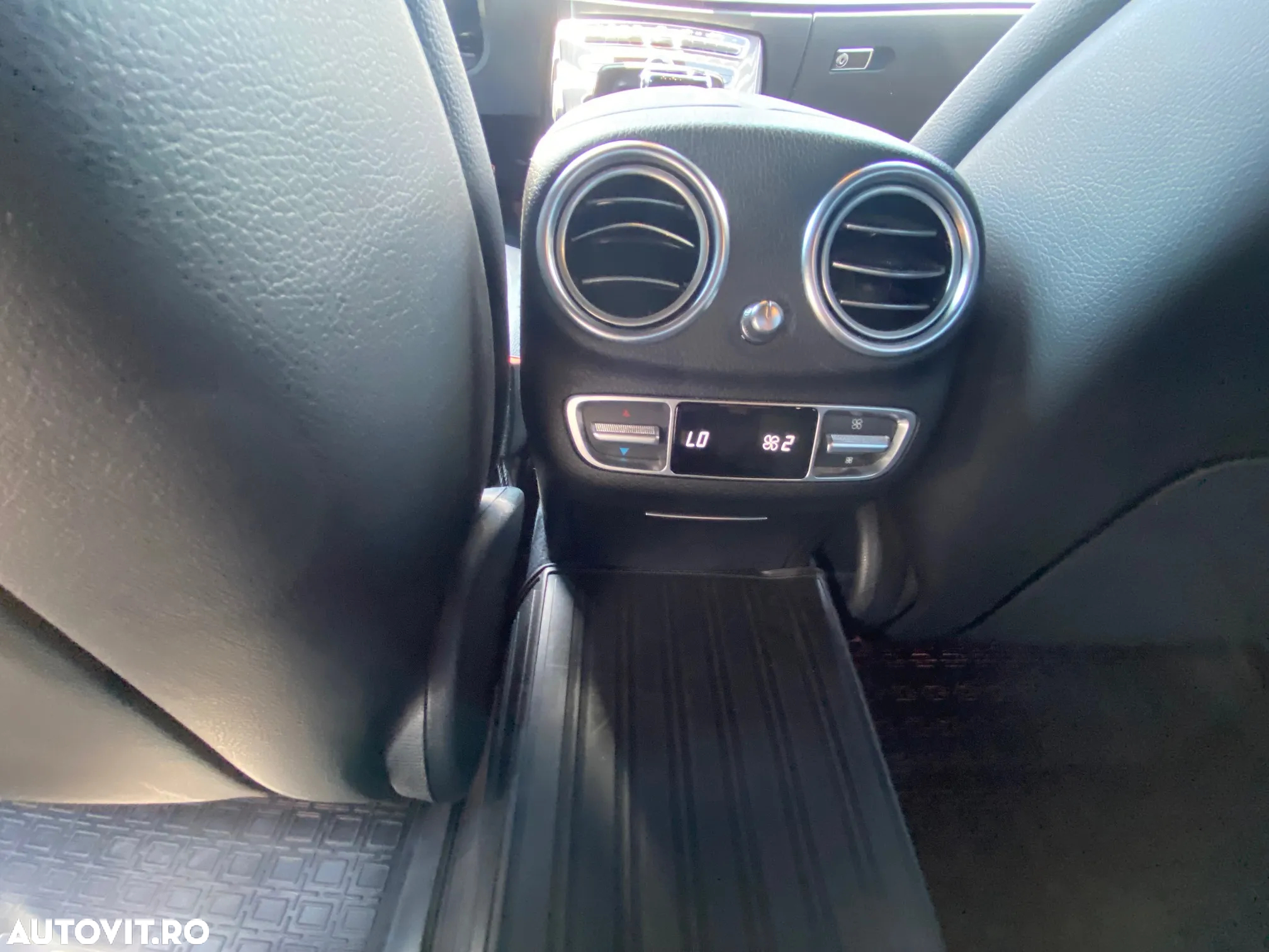 Mercedes-Benz E 220 d 4Matic 9G-TRONIC Sportstyle Edition - 12