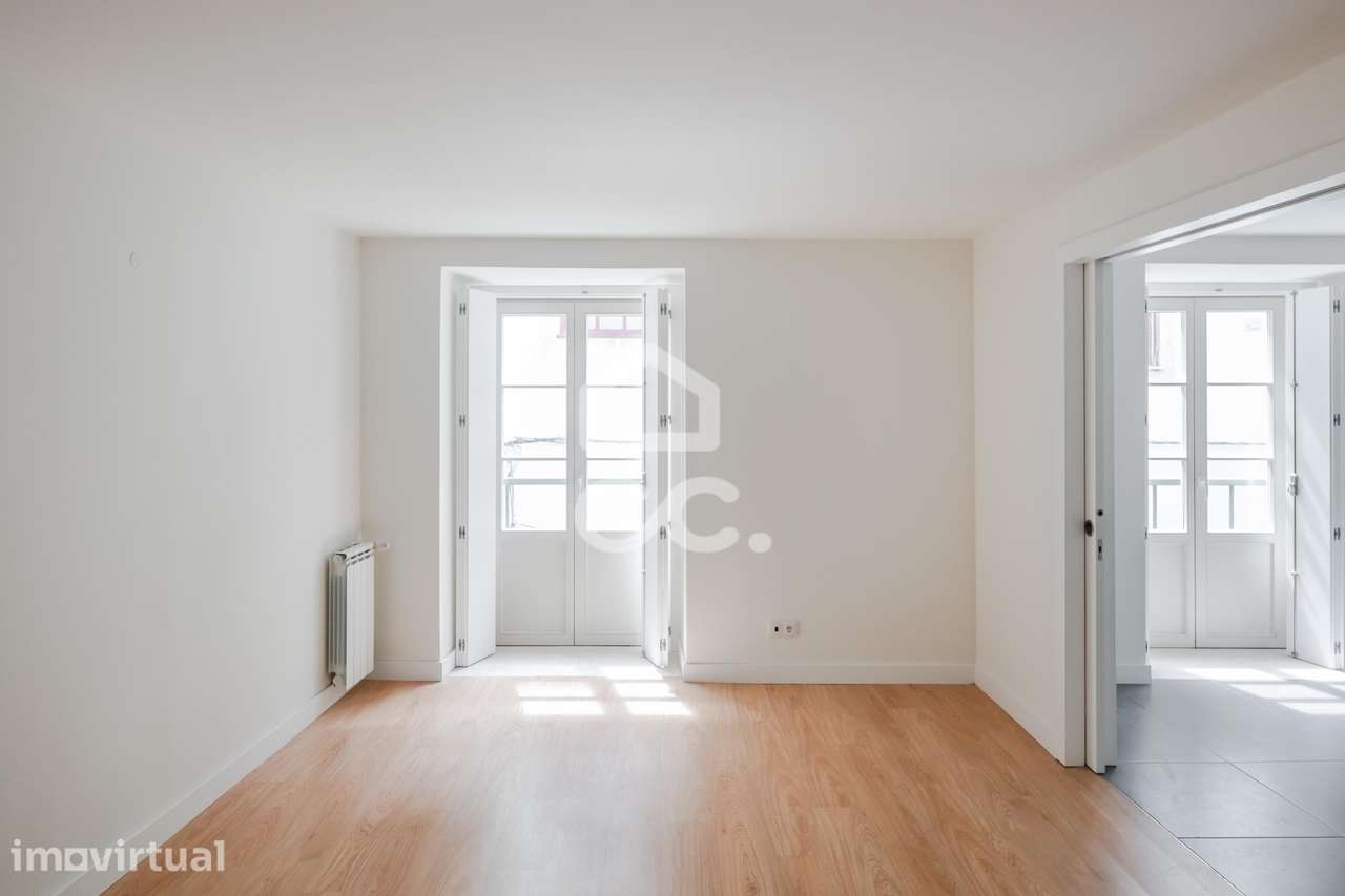 Apartamento T2 semi-novo junto á Universidade de Coimbra. - Grande imagem: 4/17