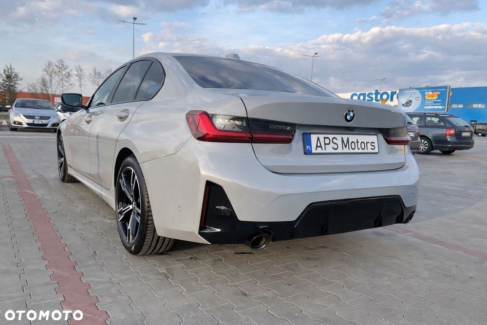 BMW Seria 3 318i M Sport - 4
