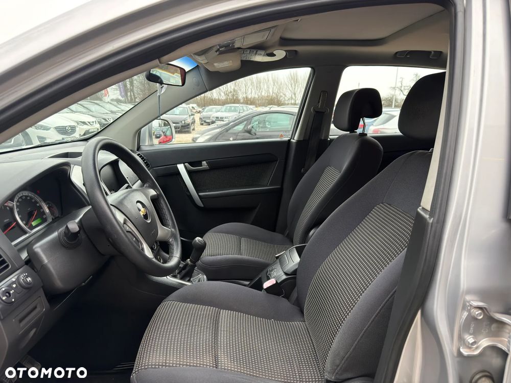 Chevrolet Captiva 2.4 2WD 7 Sitzer LS - 18