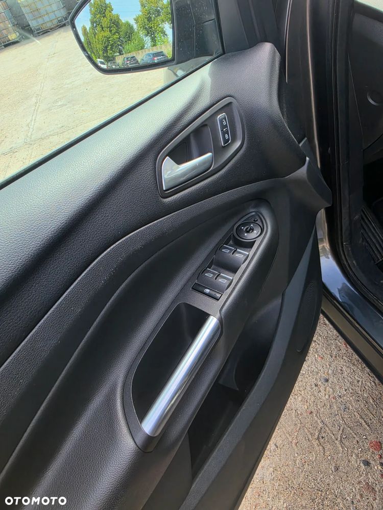 Ford Kuga - 15