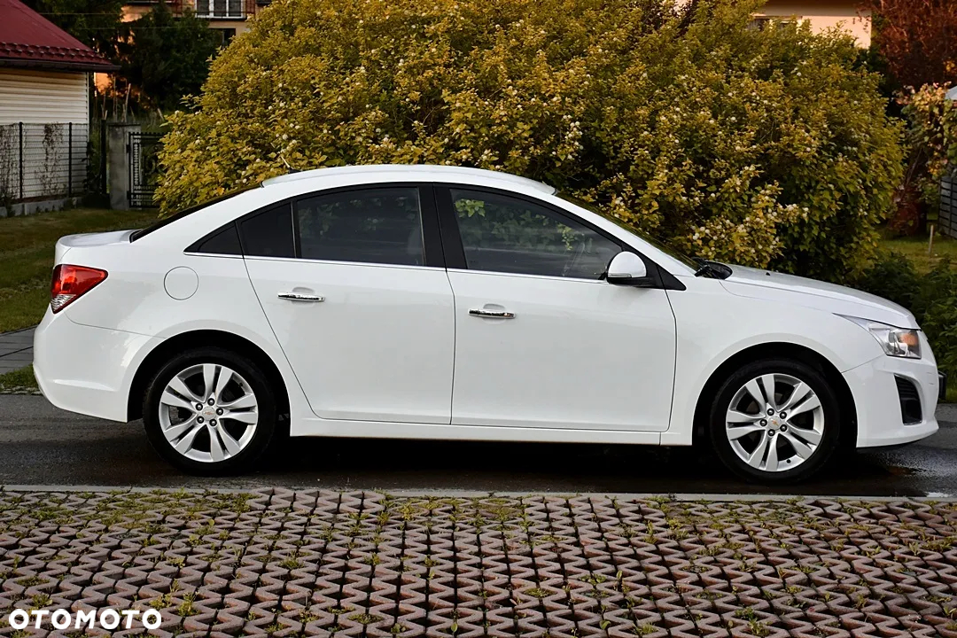 Chevrolet Cruze 1.4 T LT - 14
