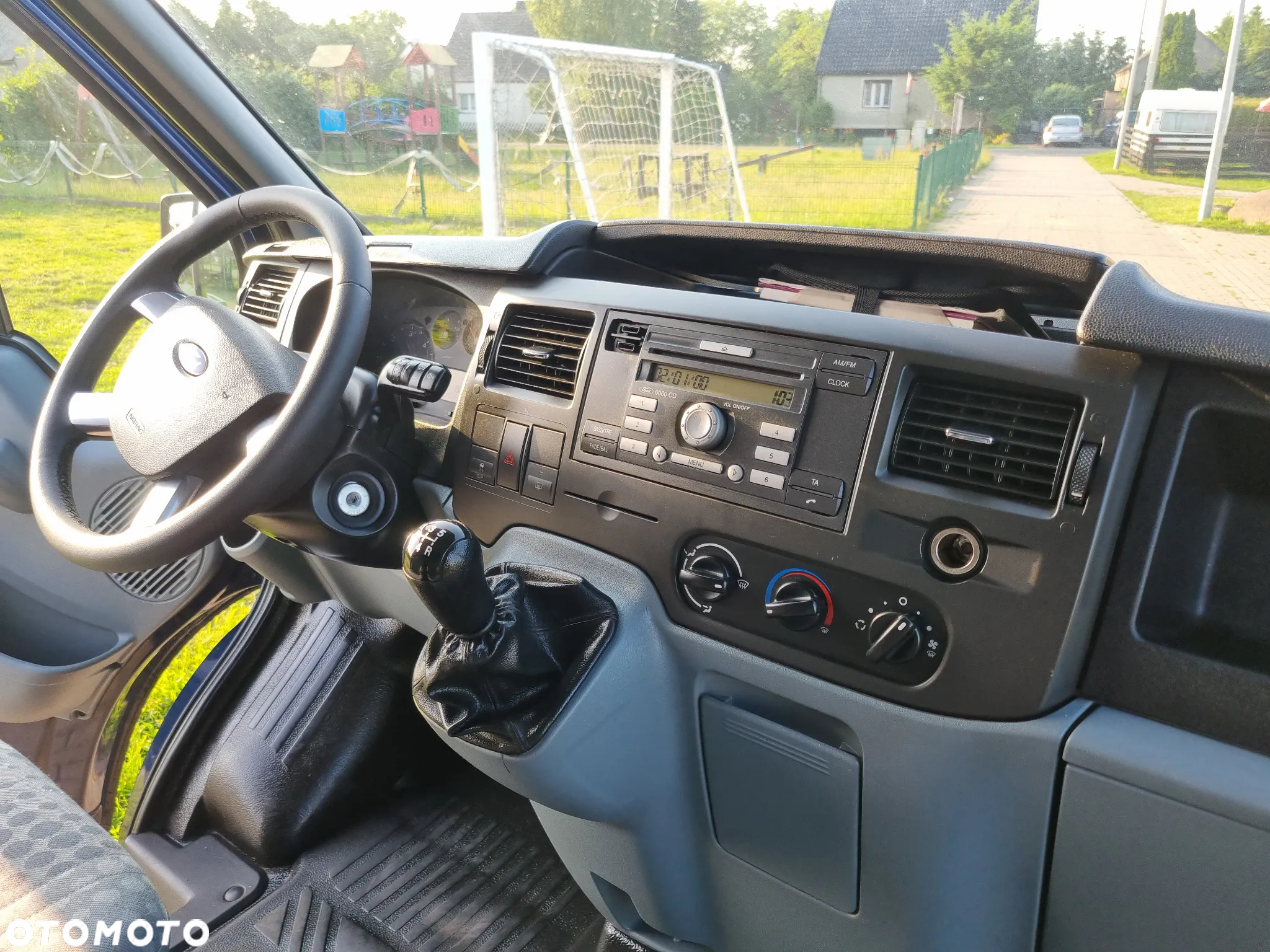 Ford Transit - 22