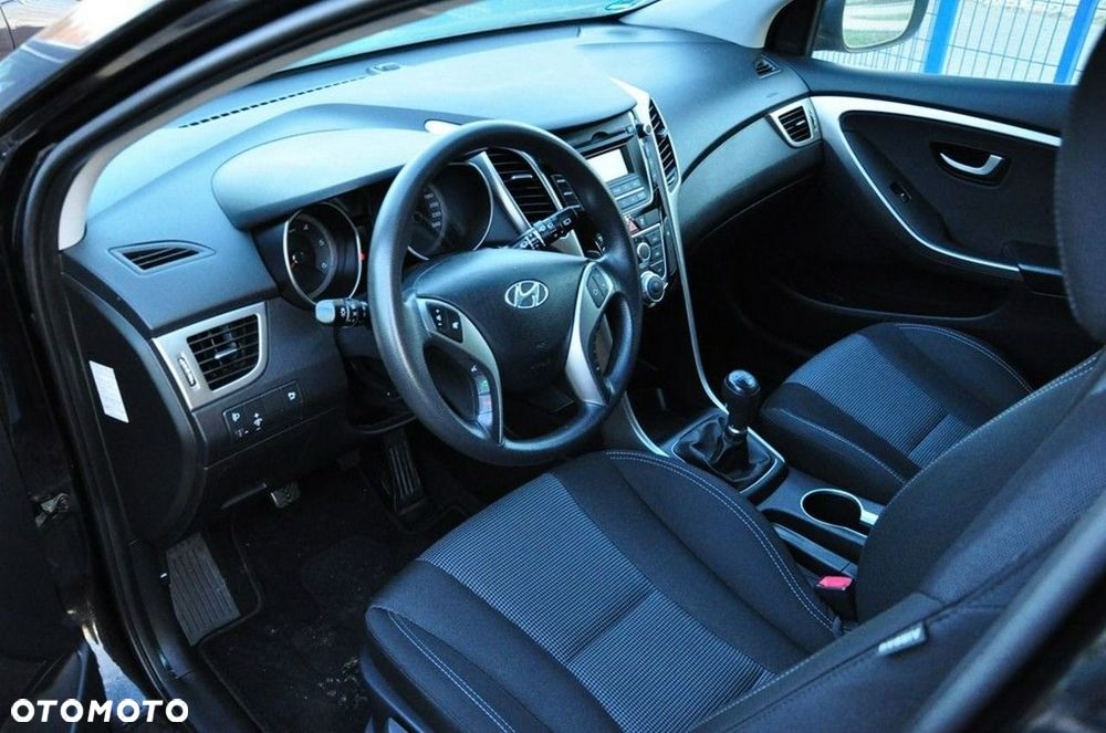 Hyundai i30 1.4 CRDi Base - 33