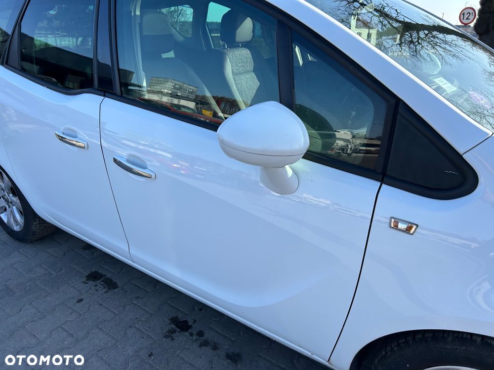 Opel Meriva - 23