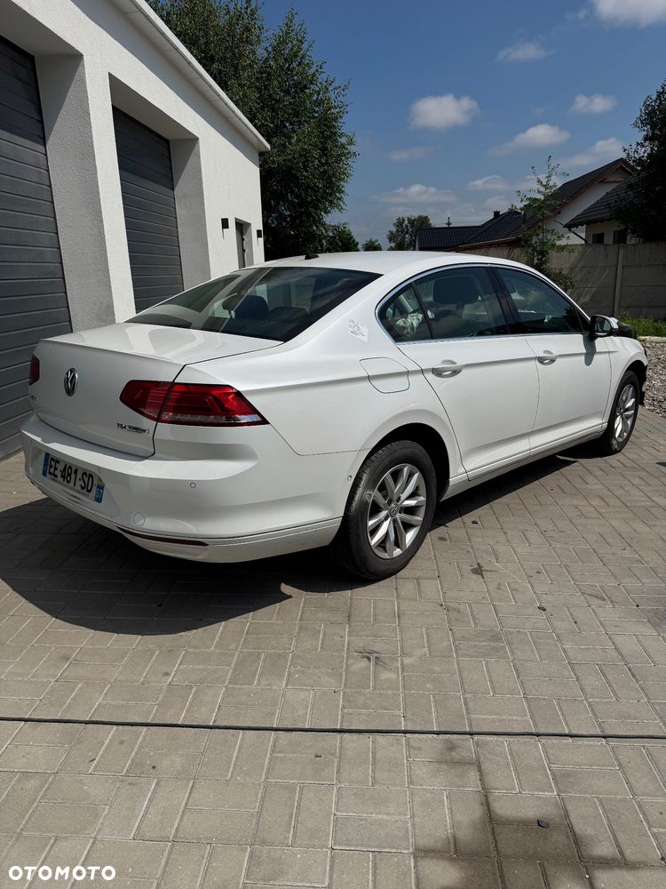 Volkswagen Passat 2.0 TDI SCR DSG Highline - 5