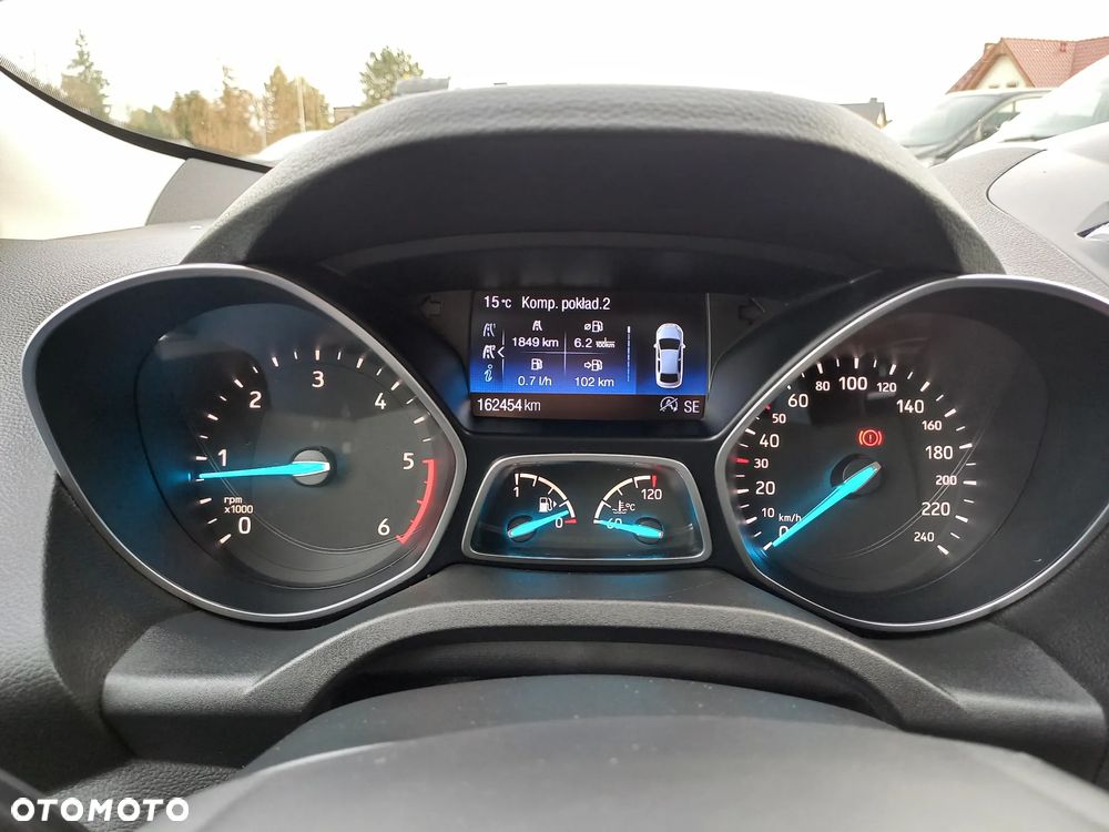 Ford Kuga 1.5 TDCi 2x4 Titanium - 24