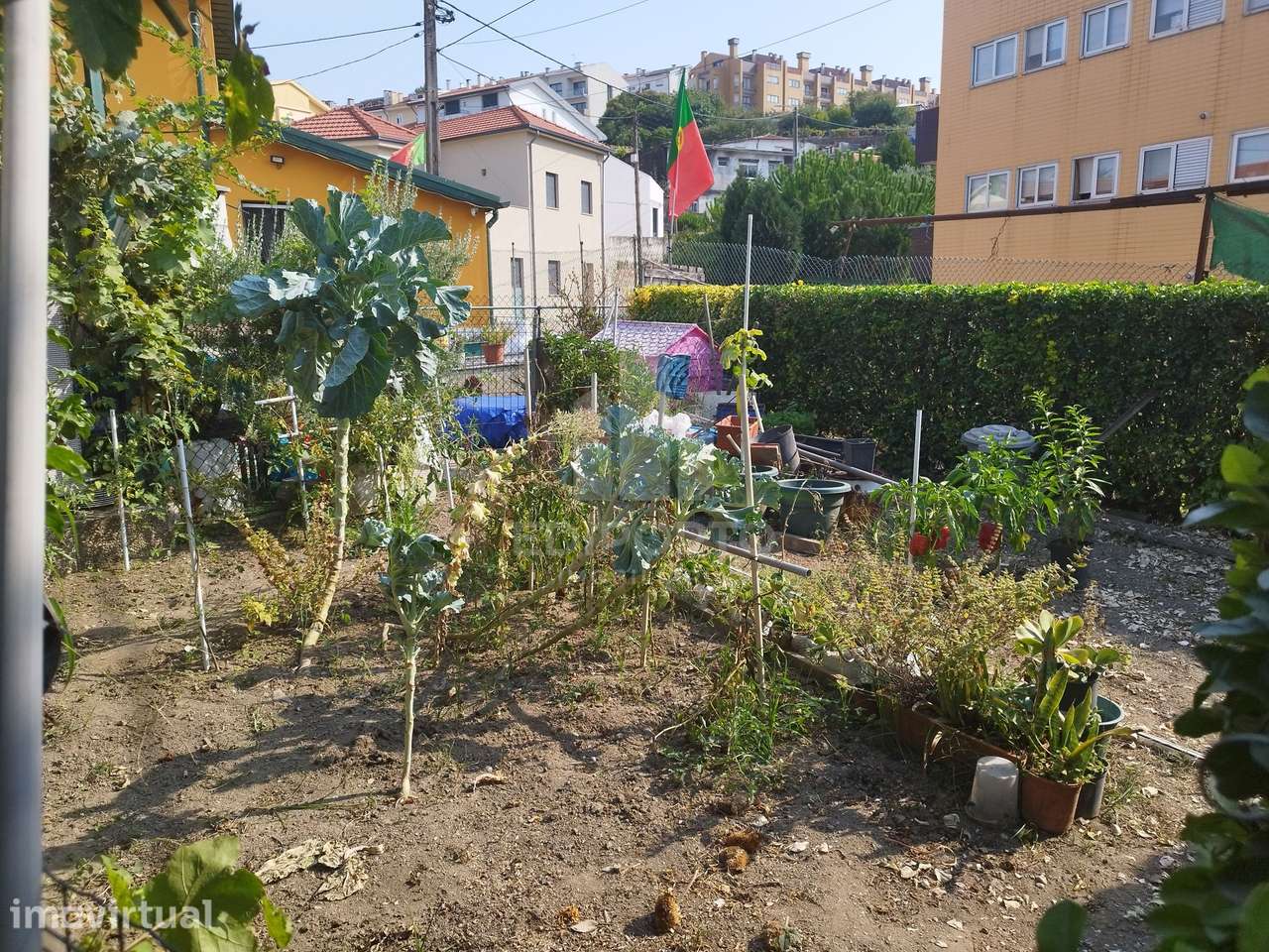 Moradia T4 com jardim em Oliveira do Douro- Vila Nova de Gaia - Grande imagem: 3/16