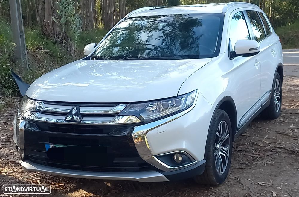 Mitsubishi Outlander 2.2 DI-D Intense - 4