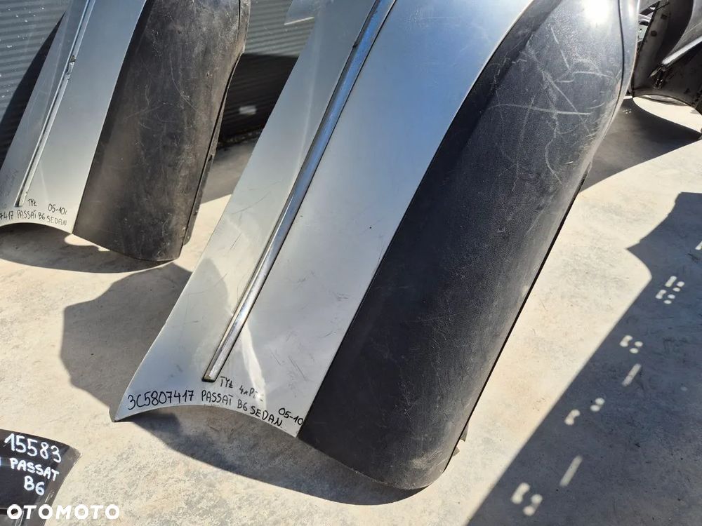 ORYGINALNY ZDERZAK  TYLNY  PASSAT B6 - 21