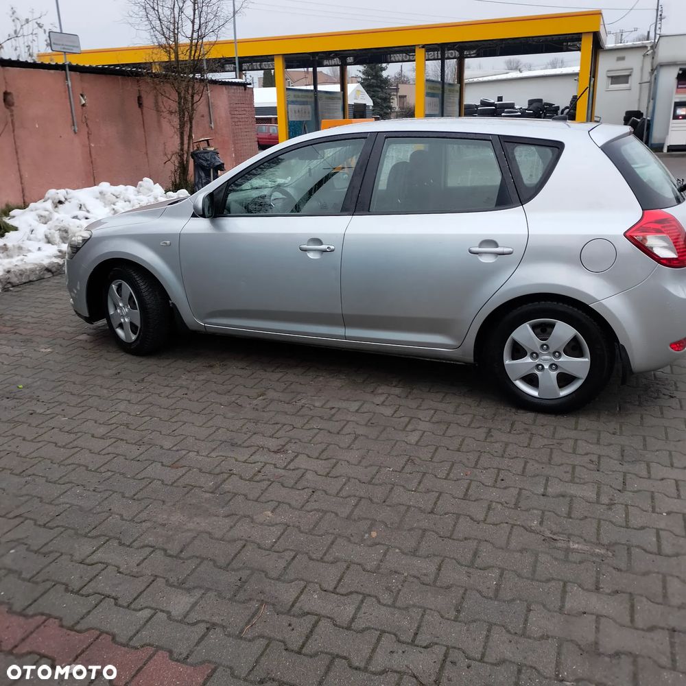Kia Ceed 1.4 Comfort - 4