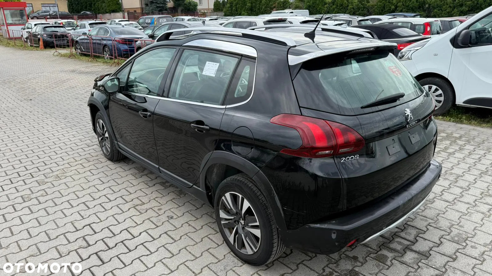Peugeot 2008 1.6 BlueHDi Allure - 6