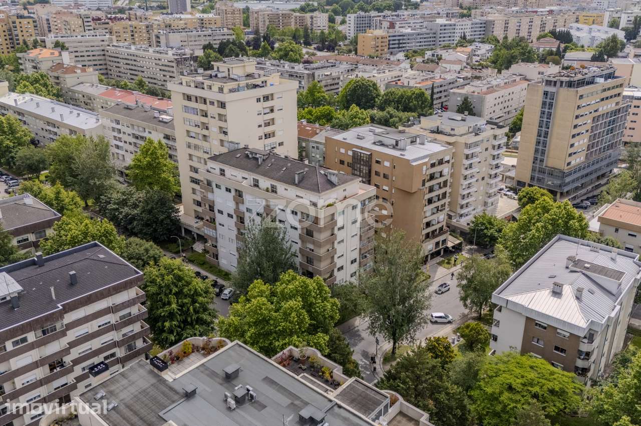 Apartamento T3 em São Victor com Garagem Fechada - Grande imagem: 3/31