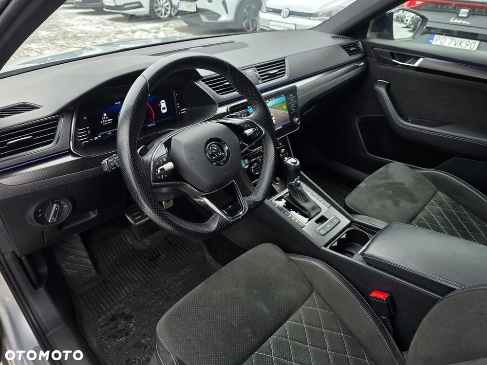 Skoda Superb 2.0 TDI SCR 4x4 Sportline DSG - 6